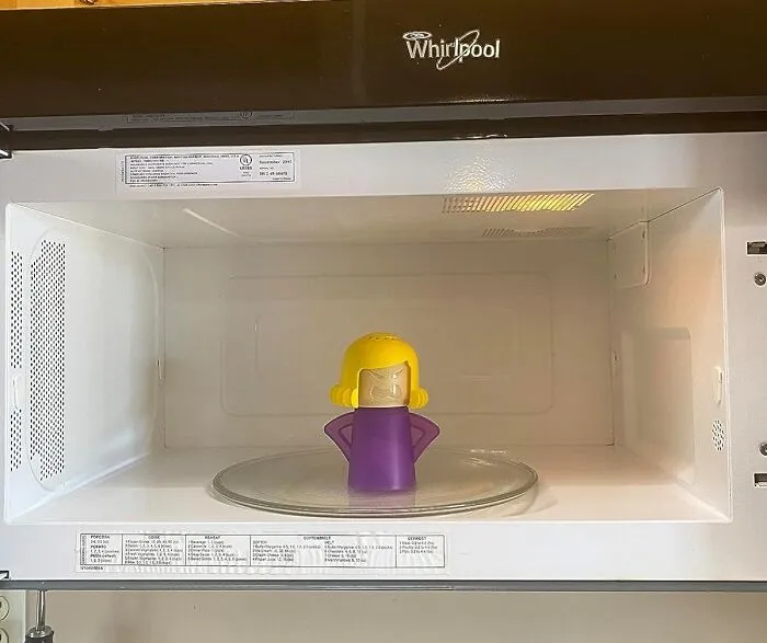 <a style="display:inline;" href="https://www.amazon.com/TOPIST-Microwave-Disinfects-Kitchens-Equipment/dp/B01G1G5SJO?ie=UTF8&linkCode=ll1&tag=bpwalrus-20&linkId=b87535609b39998ed7386a97ac6aae8b&language=en_US&ref_=as_li_ss_tl " target="_blank"> Say Hi To A Clean Microwave With<span Style="Font:inherit;color:#d74b1f;"> Angry Mama</Span>