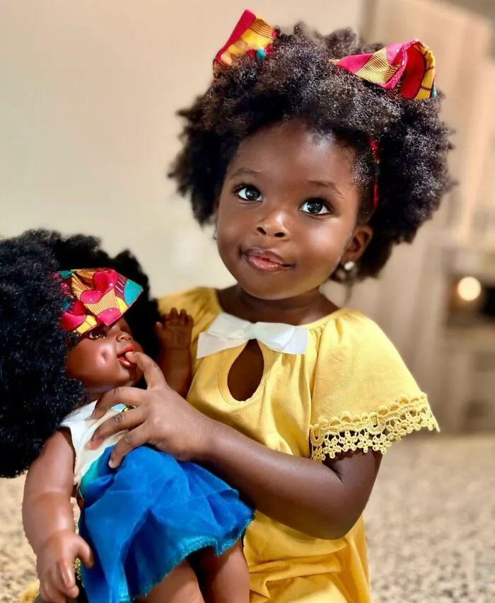 Mi hija y su muñeca favorita