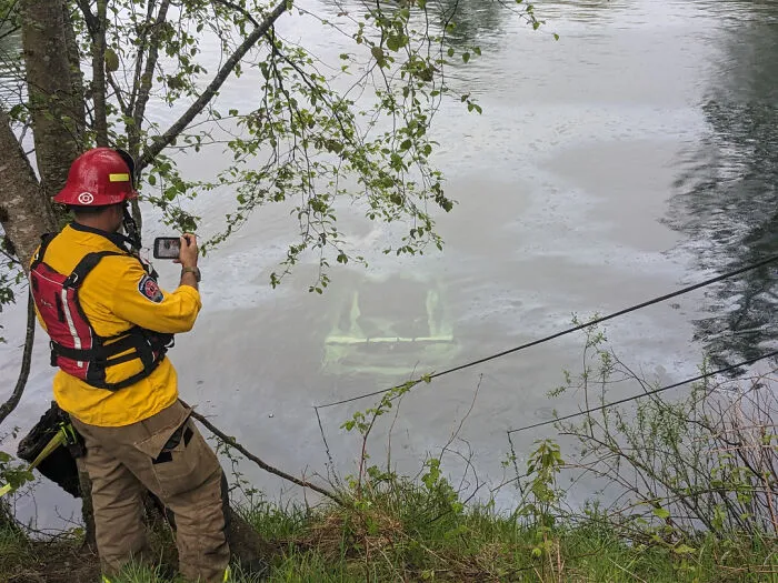 How To Lose Almost Half A Million In 24 Hours. [oc] Porsche 911 Gt3 Rs Put In A River The Day After It Was Purchased