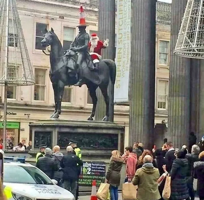 Festive Duke Of Wellington Is 🔥