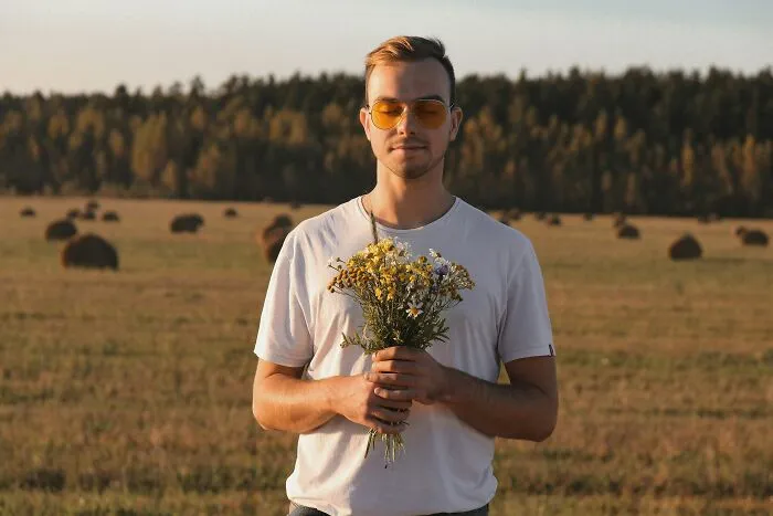25 Things That Are Casual And Common For Women In Relationships, But Almost Never For Men 