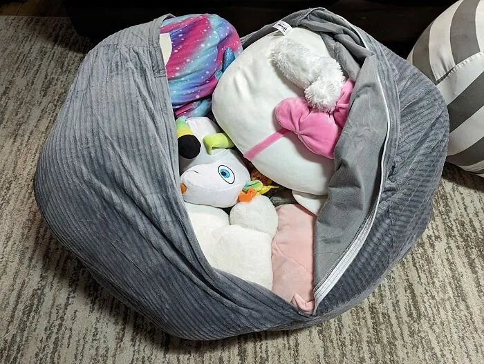 Stuff, Sit, Smile: <a Style="Display:inline;" Href="Https://Www.amazon.com/Dp/B07f8fknck?ascsubtag=7625166%2c23%2c29%2cd%2c0%2c0%2c0%2c900%3a2%3b974%3a2%3b1125%3a1%3b1242%3a1%2c0%2c0%2c0&th=1%252cbf%2cbf&linkcode=ll1&tag=bpmoose-20&linkid=961089079a40d38f64eaa7f6191fd6b1&language=en_us&ref_=as_li_ss_tl" Target="_blank"><span Style="Font:inherit;color:#d74b1f;"> Creative Qt’s Bean Bag</Span> - The Joyful Storage Solution!