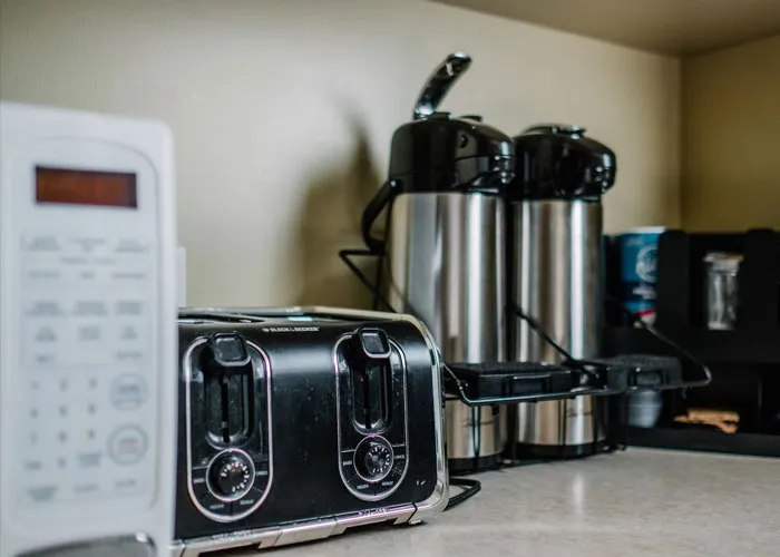 "It's Just Taking Up Space": Professional Organizer Shares 18 Things You Don't Need In Your House