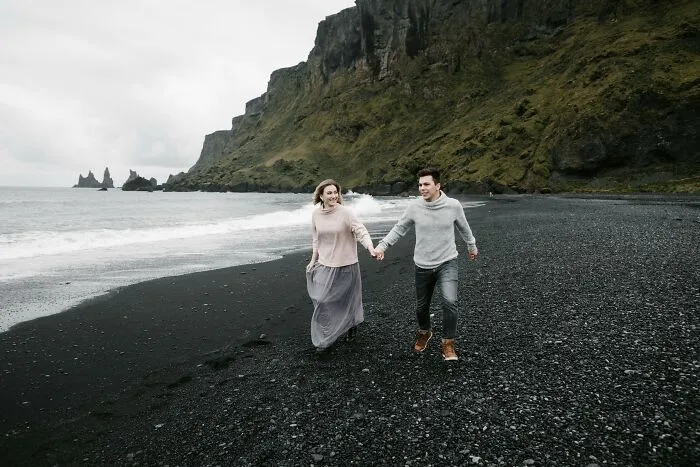 35 Tourists Who Wore Their Stupidity On Their Sleeve By Making Really Ignorant Remarks