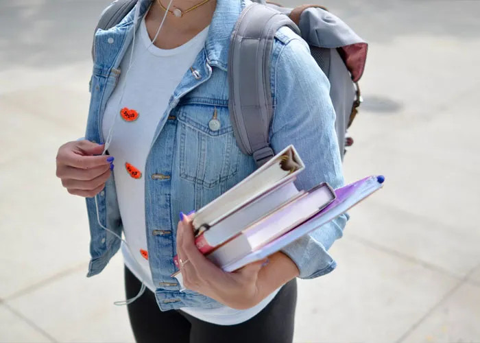 33 Cringy Things That Scream Someone Peaked In High School