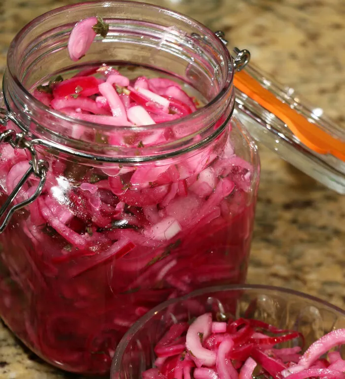 “It’s Amazing”: 40 People Are Sharing Kitchen Tips And Tricks They Learned Throughout The Years