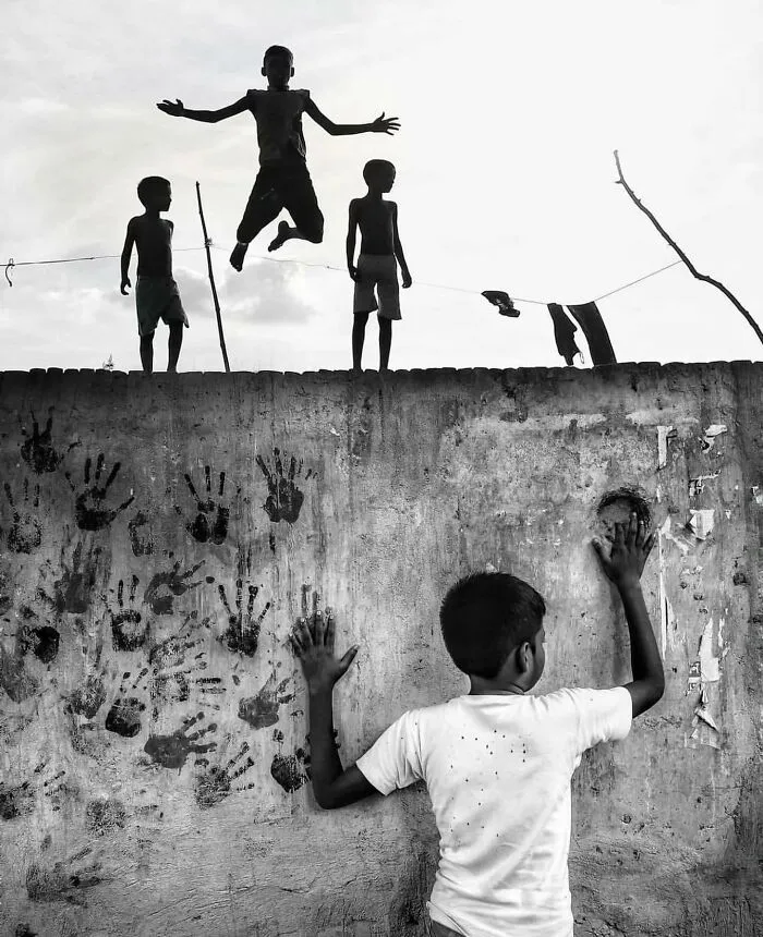 Amusing Urban Life: 30 Pictures Shared On This Instagram Account (New Pics)