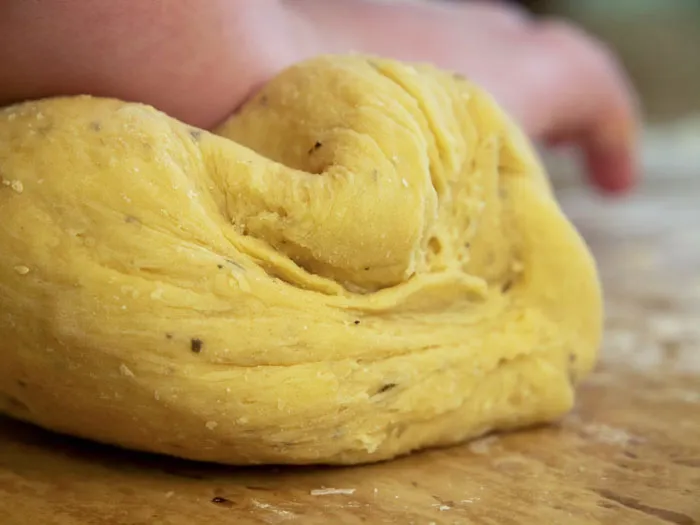 “It’s Amazing”: 40 People Are Sharing Kitchen Tips And Tricks They Learned Throughout The Years