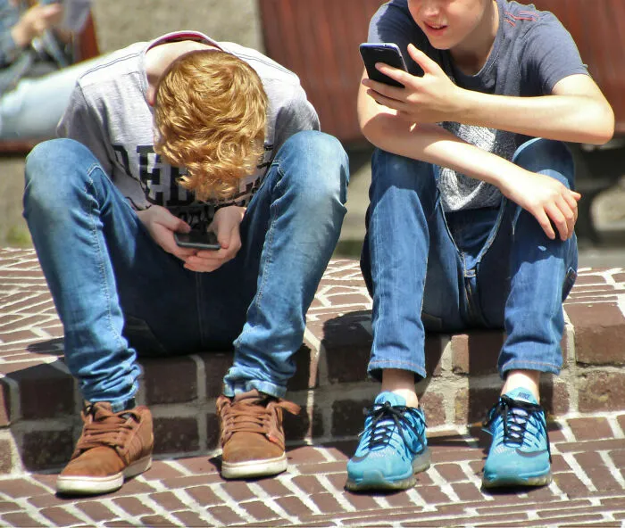 "Dopamine-High": 32 Things That Made The World Worse