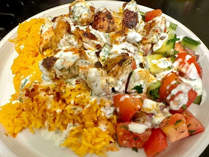 “The Secret Is Kale”: 30 People Share 'Copycat' Recipes Are Exact Dupes For Restaurant Foods