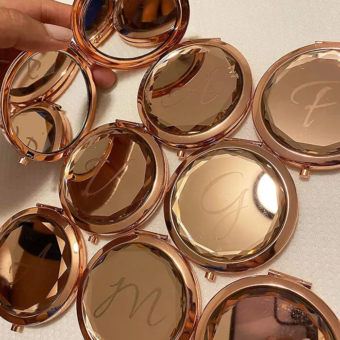 Gift A Glimpse Of Glamour With Rose Gold <span Style="Font:inherit;color:#d74b1f;"> Personalized Compact Mirrors </Span>