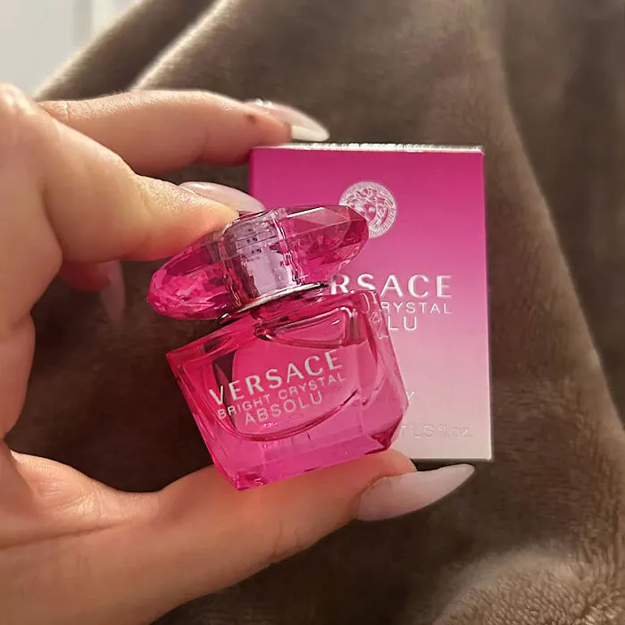 Dazzle Your Bridesmaids With <span Style="Font:inherit;color:#d74b1f;"> Versace Bright Crystal Absolu Mini Long Lasting Fragrance </Span> - Luxurious In Every Splash
