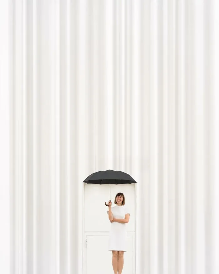 22 Surreal Photos Created Without Digital Tricks By Daniel Rueda And Anna Devís (New Pics)
