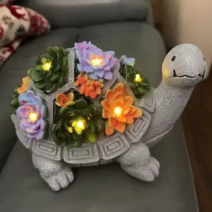 Light Up The Night With This <span Style="Font:inherit;color:#d74b1f;"> Solar-Powered Turtle Statue</Span> That Brightens Your Yard To Life!