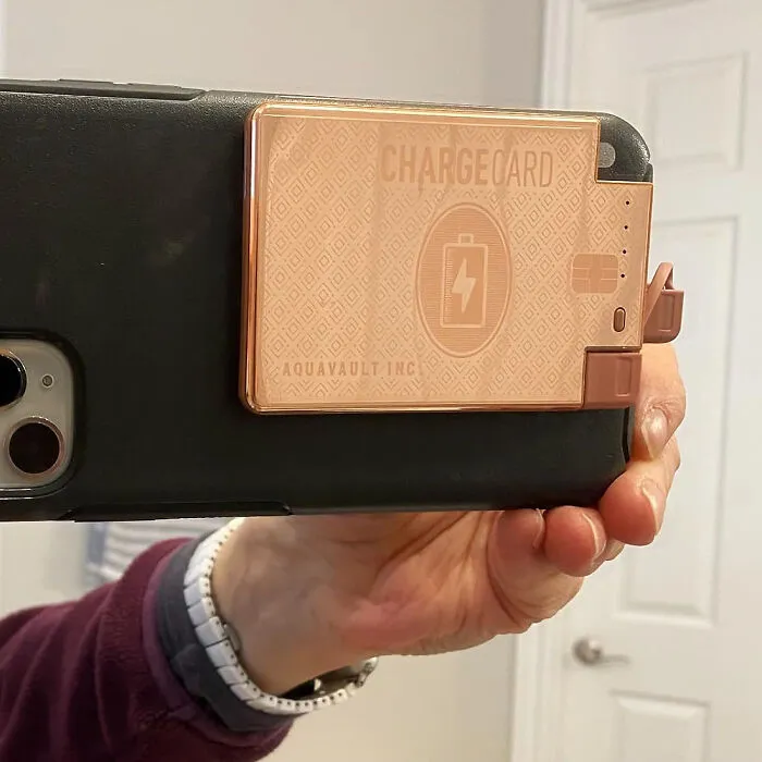 Slim, Sleek, Charged Up: Chargecard <span Style="Font:inherit;color:#d74b1f;"> Ultra Thin Portable Power Bank </Span> - Your Pocket-Sized Battery Lifesaver!