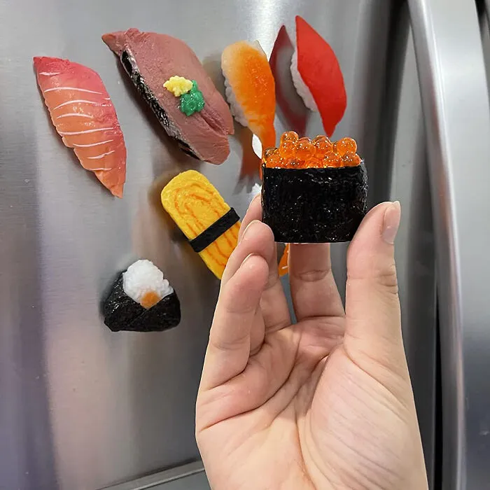 These <a Style="Display:inline;" Href="Https://Www.amazon.com/Refrigerator-Simulation-Whiteboards-Decoration-Simulating/Dp/B08l8l3yd5?crid=kij1l4hlra62&dib=eyj2ijoimsj9.rqptm0r7puzypasyxwvnm1fc4ggomuvcjkwtrke2gbwf-Vqcgpacdlfdxu8ftsqkstchf8nl0rzyorqv75bycscgk5oeyugvthniztbccxicp39of3slx38q7wsgflnlw-M5fe0lyh_ufgm4loxa5eh6chbnrpoejqscskwsh1zyzadoluw5hhx1nczzqhvri7ulb9ni5hcf-_dktbqc5aft2av9dr1qhznclhrohwa5hrlyhvwmykfwaqjrpoy-5xims6donbyfi0tcqpvp8gjgfq8cr_wuvqopvdejnoc.ipqegacyhskc6ob2nfpeechibrfqugh6twhnpov7_mm&dib_tag=se&keywords=weird%2bkitchen%2bitem&qid=1712734947&sprefix=weird%2bkitchen%2bitem%2caps%2c179&sr=8-32&th=1&linkcode=ll1&tag=bprabbit-20&linkid=8c894ed0d5309e35f07f6489c4e59061&language=en_us&ref_=as_li_ss_tl" Target="_blank"><span Style="Font: Inherit; Color: #d74b1f;"> Sushi Fridge Magnets</Span> Are So Realistic, You'll Want To Try And Eat Them (But Please Don't). They're The Perfect Way To Add A Touch Of Foodie Fun To Your Kitchen