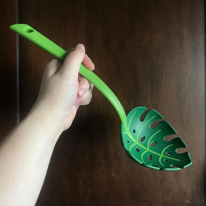 Cooking Goes Green With This Heat-Resistant Fun <a Style="Display:inline;" Href="Https://Www.amazon.com/Jungle-Spoon-Slotted-Spoon-Ototo/Dp/B07c66w1mk?crid=kij1l4hlra62&dib=eyj2ijoimsj9.rqptm0r7puzypasyxwvnm1fc4ggomuvcjkwtrke2gbwf-Vqcgpacdlfdxu8ftsqkstchf8nl0rzyorqv75bycscgk5oeyugvthniztbccxicp39of3slx38q7wsgflnlw-M5fe0lyh_ufgm4loxa5eh6chbnrpoejqscskwsh1zyzadoluw5hhx1nczzqhvri7ulb9ni5hcf-_dktbqc5aft2av9dr1qhznclhrohwa5hrlyhvwmykfwaqjrpoy-5xims6donbyfi0tcqpvp8gjgfq8cr_wuvqopvdejnoc.ipqegacyhskc6ob2nfpeechibrfqugh6twhnpov7_mm&dib_tag=se&keywords=weird%2bkitchen%2bitem&qid=1712734947&sprefix=weird%2bkitchen%2bitem%2caps%2c179&sr=8-44&th=1&linkcode=ll1&tag=bprabbit-20&linkid=aa824ad8396a3c07f1540bad38d182a4&language=en_us&ref_=as_li_ss_tl" Target="_blank"><span Style="Font:inherit;color:#d74b1f;"> Monstera Leaf Ladle</Span>