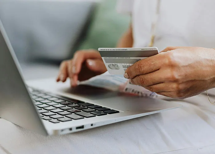 “If Buying Isn’t Owning, Piracy Isn’t Stealing”: 35 Tech Products That Are Huge Scams