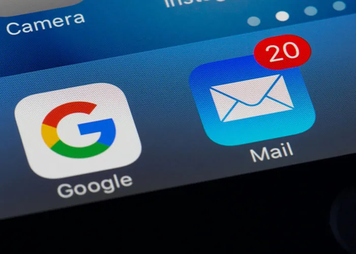 “If Buying Isn’t Owning, Piracy Isn’t Stealing”: 35 Tech Products That Are Huge Scams