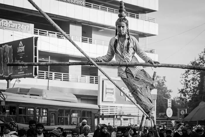 20 Poignant Images Depicting The Global Issue Of Child Labor By This Photographer