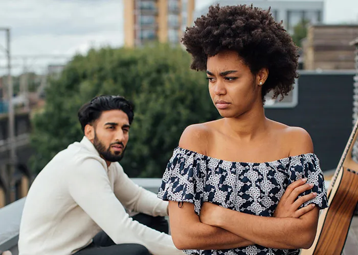 People Share 30 Signs That Just Scream “This Couple Isn’t Going To Make It”