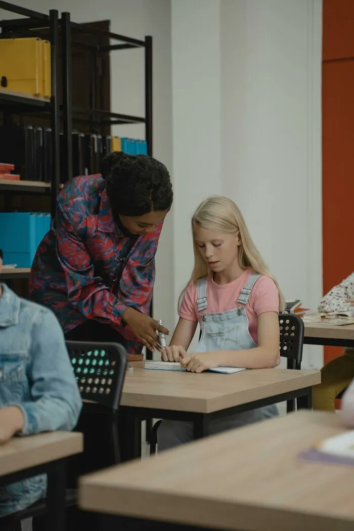 “Don’t Say That To Your Kid”: 22 Tips On Teaching And Parenting From This School Principal
