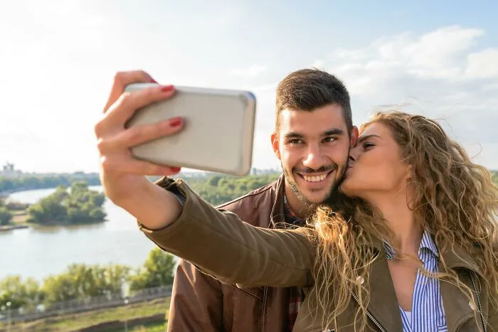 “Adults Who Are Married, What Small Things You Do Make Your Marriage Stronger?” (30 Answers)