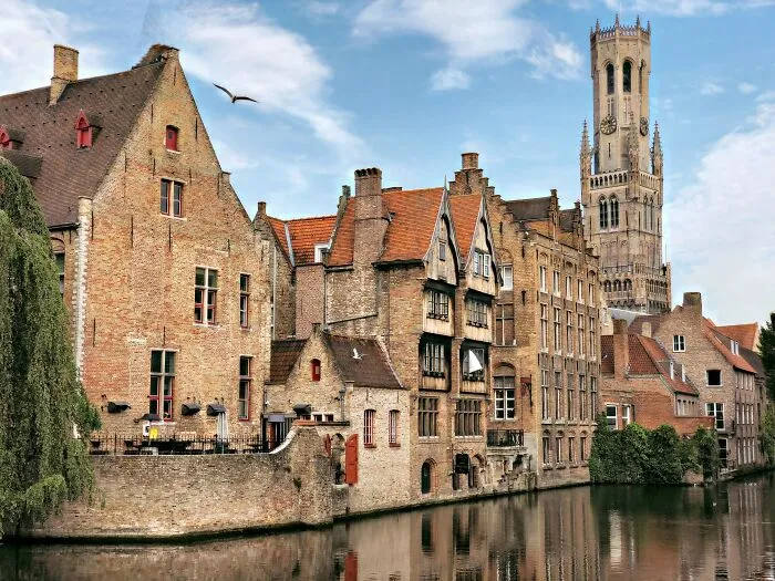 Someone Asked “What Is The Best City You’ve Ever Visited?” And 30 Peeps Delivered