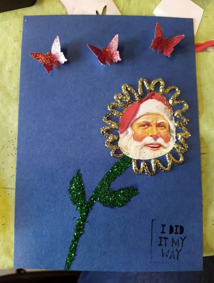 Mi esposa quería que hiciéramos tarjetas navideñas, pero no le gustó la mía