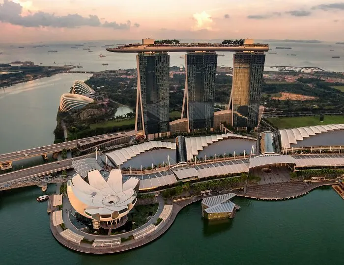 Someone Asked “What Is The Best City You’ve Ever Visited?” And 30 Peeps Delivered