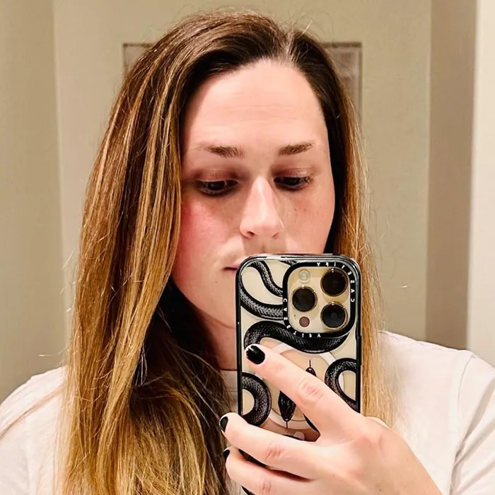 This <span Style="Font:inherit;color:#d74b1f;"> Hair Dryer And Hot Air Brush Combo</Span> Will Give You That Salon Fresh Look At Home