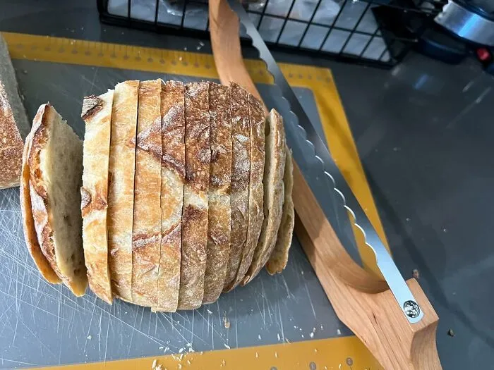 The Perfect Slice:<span Style="Font:inherit;color:#d74b1f;"> Cherry Bread Bow Knife</Span>