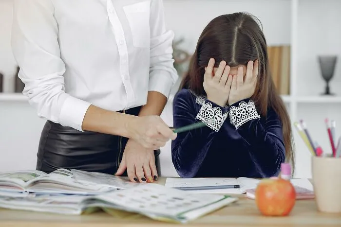 36 People Spilled The Beans About The Scandals At Their Schools That Shocked Everyone