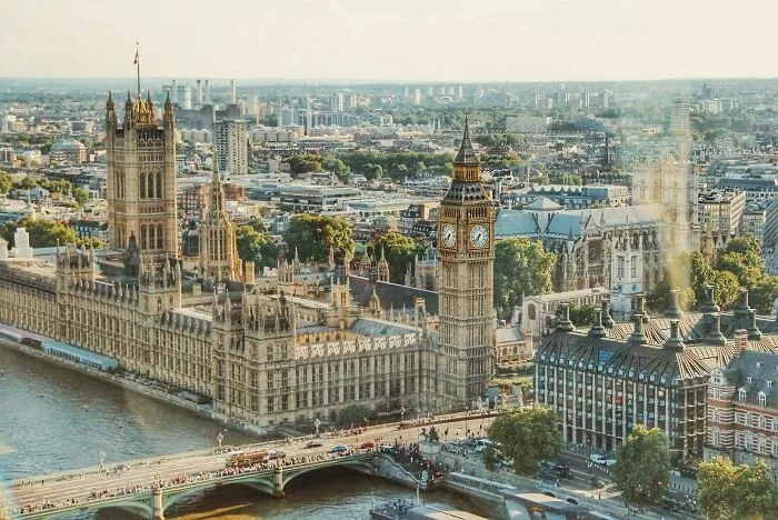 Someone Asked “What Is The Best City You’ve Ever Visited?” And 30 Peeps Delivered