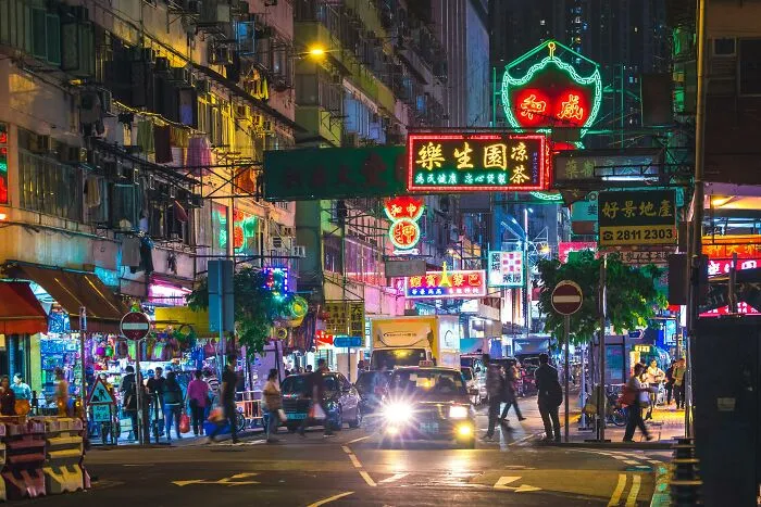 Someone Asked “What Is The Best City You’ve Ever Visited?” And 30 Peeps Delivered
