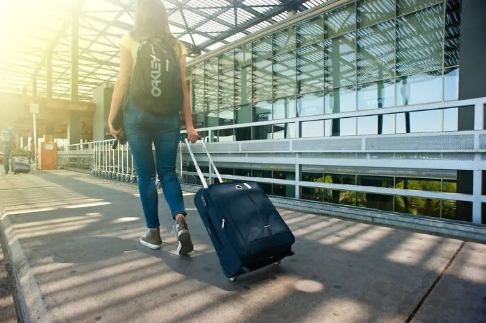 “The Grass Is Always Greener”: 40 Stories From Americans Who Decided To Try Living Elsewhere