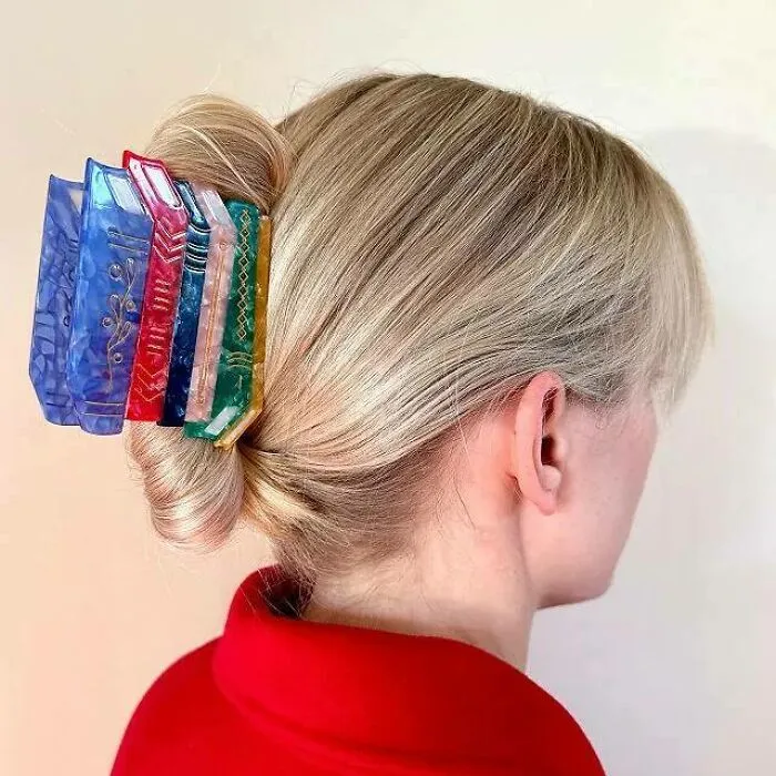 Page Turner Accessory: Gift This <span Style="Font:inherit;color:#d74b1f;"> Unique Hair Clip</Span> To Your Favorite Bookworm