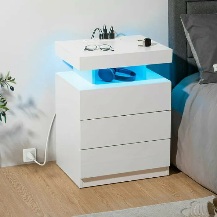 Sleek, Chic, And Geek:<span Style="Font:inherit;color:#d74b1f;"> The Hommpa Smart Nightstand</Span>