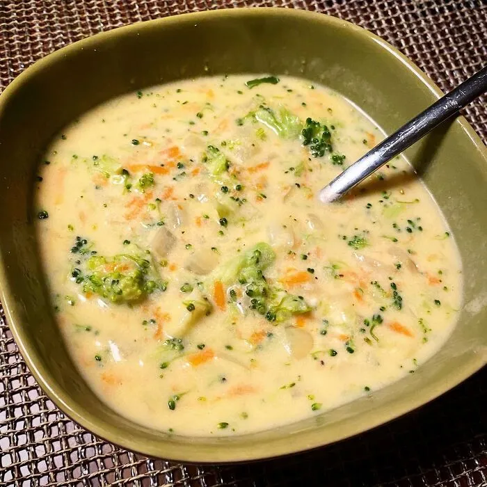 “The Secret Is Kale”: 30 People Share 'Copycat' Recipes Are Exact Dupes For Restaurant Foods