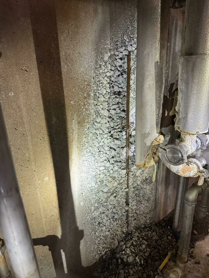 30 Times Building Inspectors Uncovered Horrifying Things While On The Job (New Pics)