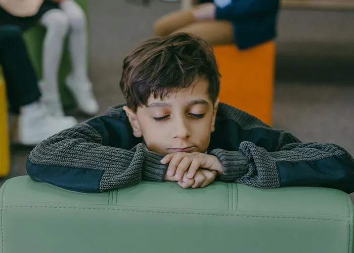 45 Strange Childhood Realities People Later Learned Were Far From “Normal”
