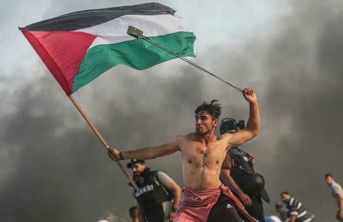 Esta foto tomada en Palestina parece sacada de un libro de historia