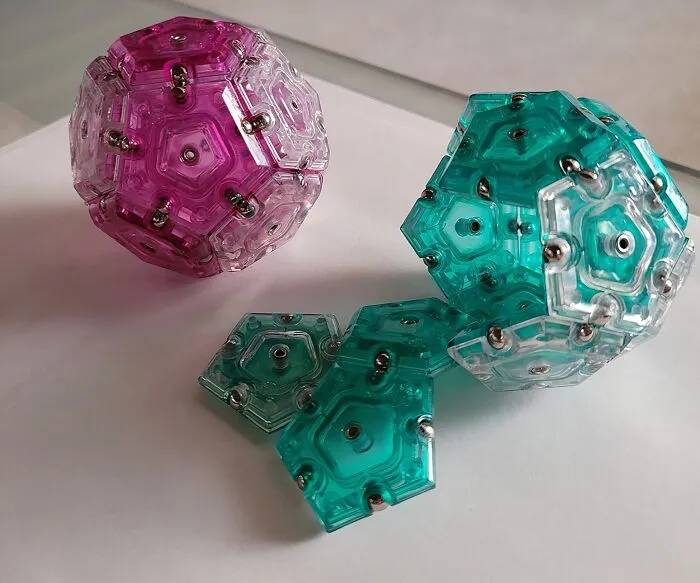 Keep Calm And Fidget On With Magnetic <span Style="Font:inherit;color:#d74b1f;"> Fidget Toy</Span> - The Ultimate Stress-Reliever For Those Hectic Office Moments