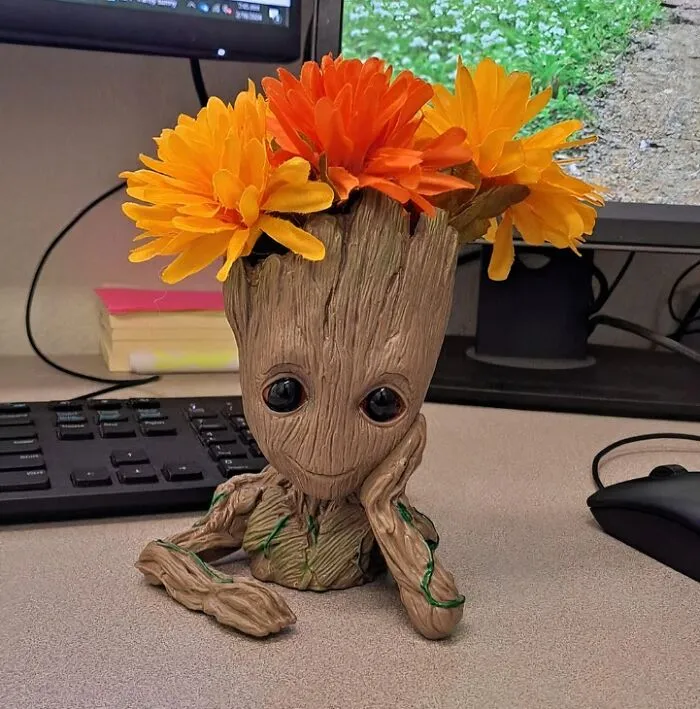 <span Style="Font:inherit;color:#d74b1f;"> Baby Groot</Span>: The Little Office Guardian-Worthy Pot