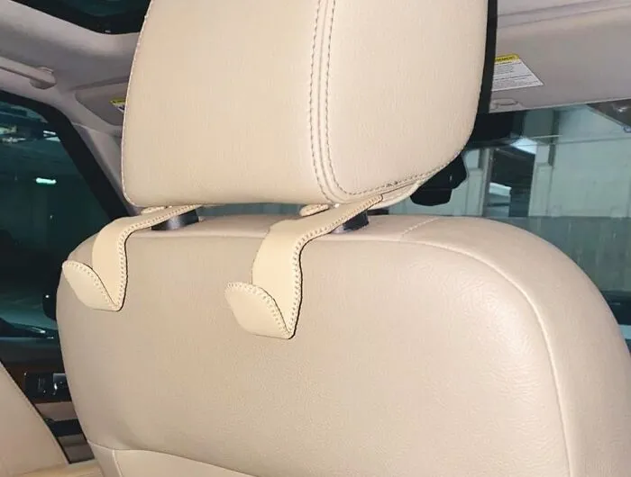 These  Minimalist <span Style="Font:inherit;color:#d74b1f;"> Headrest Hooks For Purses And Bags </Span> Get Our Stamp Of Approval