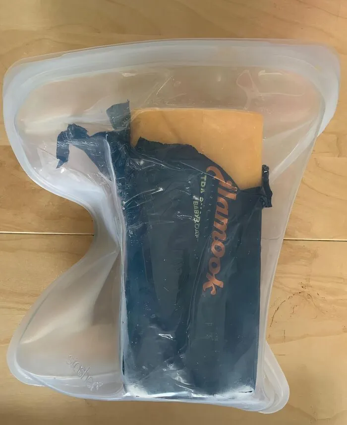 We Are Saying Bye-Bye To Single-Use Plastics For Good With This <span Style="Font:inherit;color:#d74b1f;">  Reusable Silicone Storage Bag</Span>