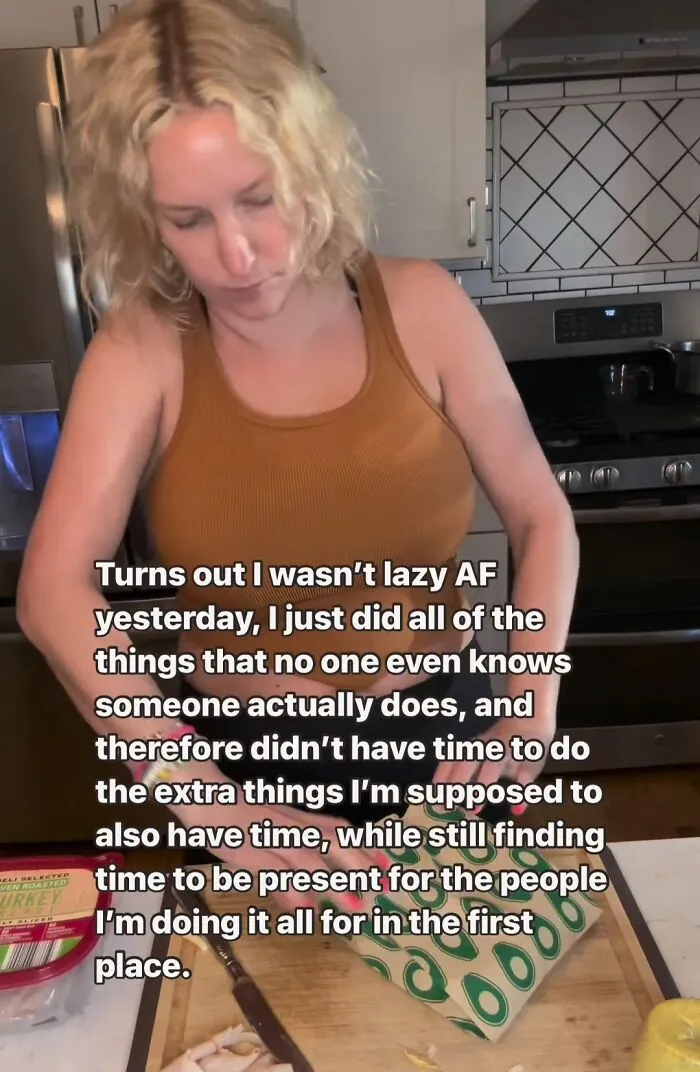 This Mom Shares What Raising Kids Is Like With No Sugarcoating, And Here's 30 Of Her Best Posts