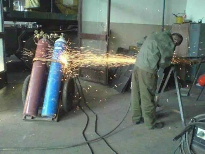 “You Had One Job” Design Fails (35 Pics)