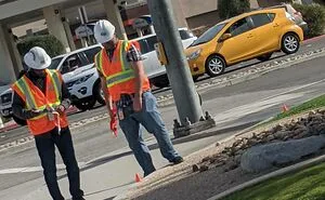 "Looks Like An OSHA Violation But OK": 50 Examples Of Ridiculous Work Safety (Best Of All Time)
