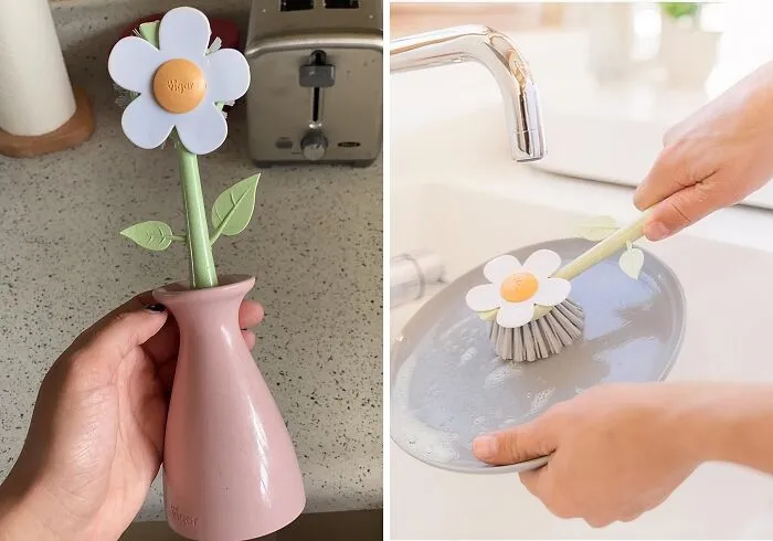 This <span Style="Font:inherit;color:#d74b1f;"> Flower Dish Brush With Vase </Span> Will Help You Have A Bloomin Good Time Doing The Dishes